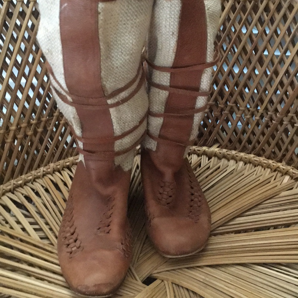Coachella ready?!!! Moccasin boots - Picture 3 of 4